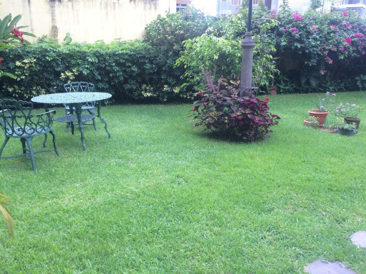 Petit Monblanc San Salvador Bagian luar foto